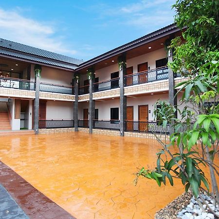 Avarin Resort Pak Chong Exterior foto